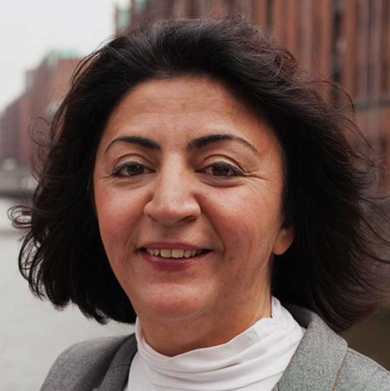 Fatma Yüce 
